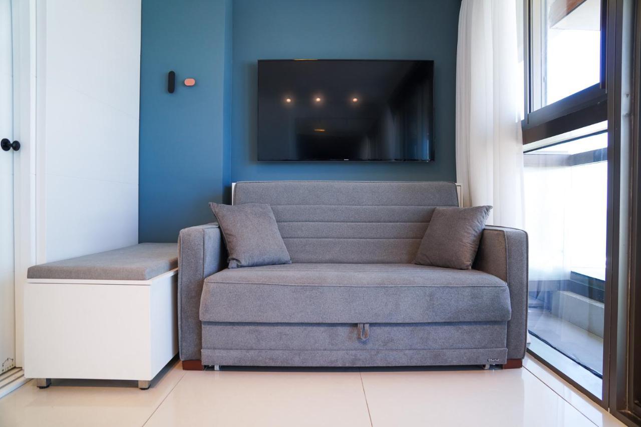Beachfront Boutique Apartment Herzelia Exterior foto